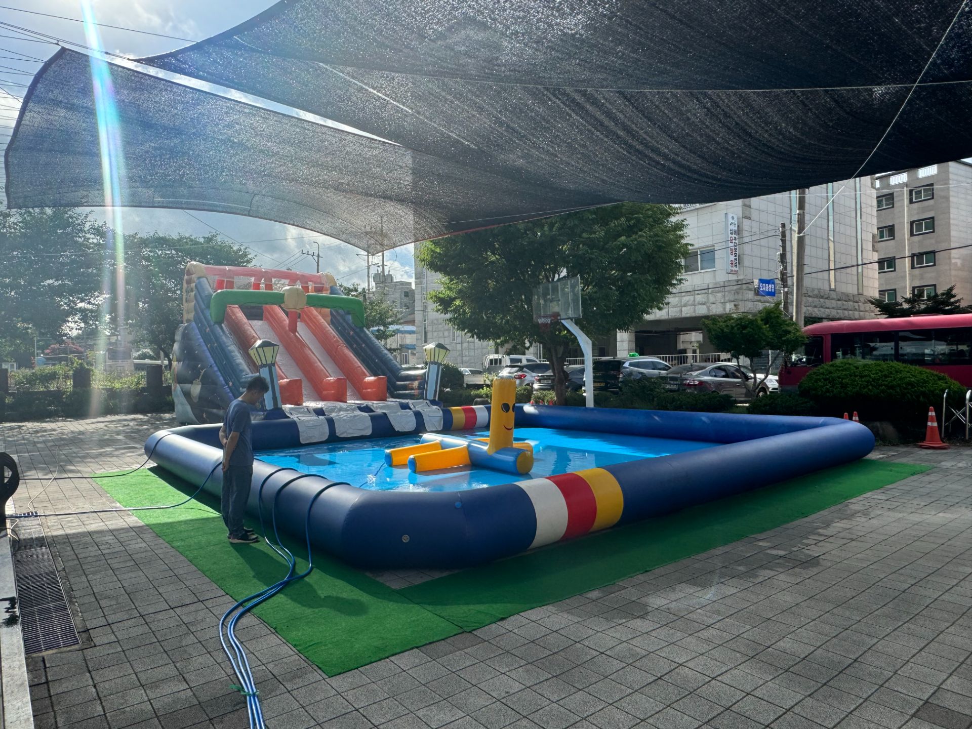 여름 물놀이 패키지 A  구성 : 대형 워터슬라이드 + 10m x 10m 풀장 (전화,카카오채널문의) 상세 이미지 1