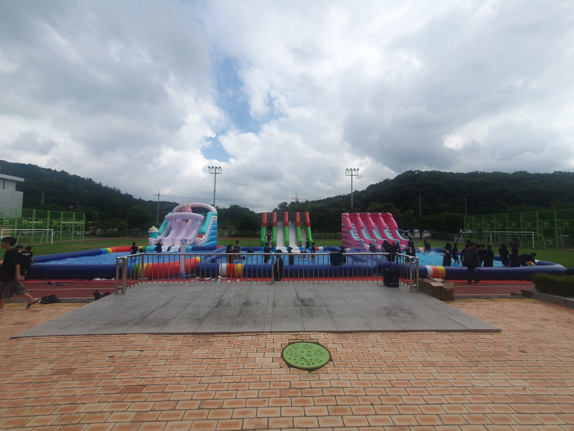 여름 물놀이 패키지 A  구성 : 대형 워터슬라이드 + 10m x 10m 풀장 (전화,카카오채널문의) 상세 이미지 11