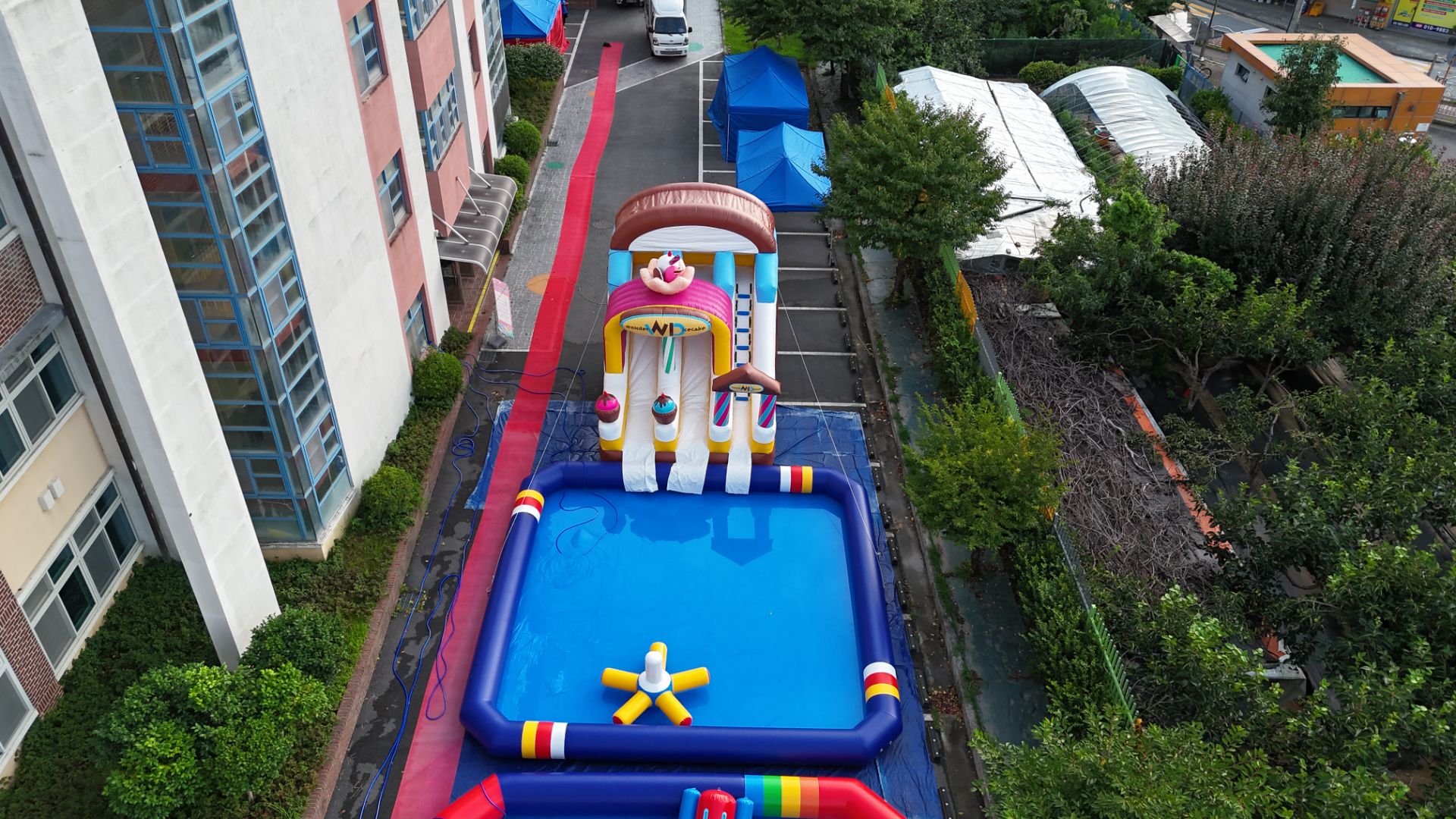 여름 물놀이 패키지 B  구성 : 준대형 워터슬라이드 + 8m x 8m 풀장 (전화,카카오채널문의)