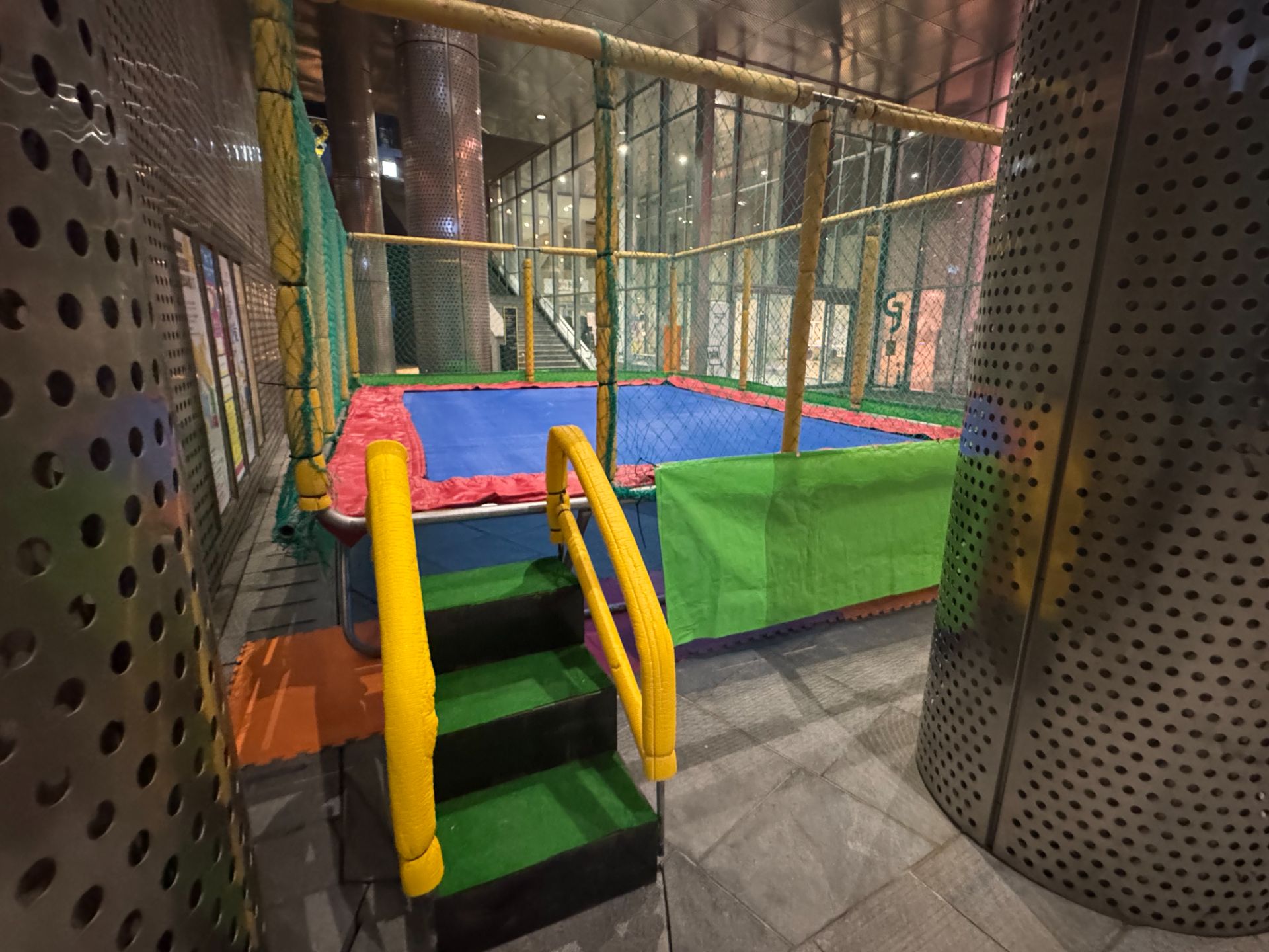 대형 트램플린 (방방) 5m x 4m (전화,카카오채널문의) 상세 이미지 2