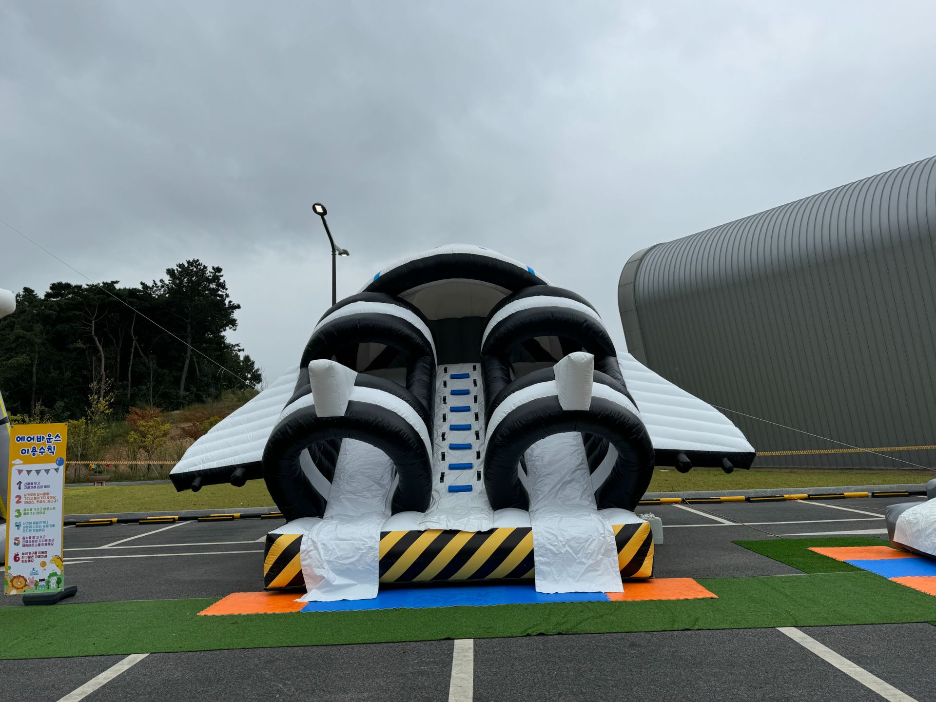 중형 미끄럼틀 (디자인은 상시 변경될수 있습니다.)  (전화,카카오채널문의)