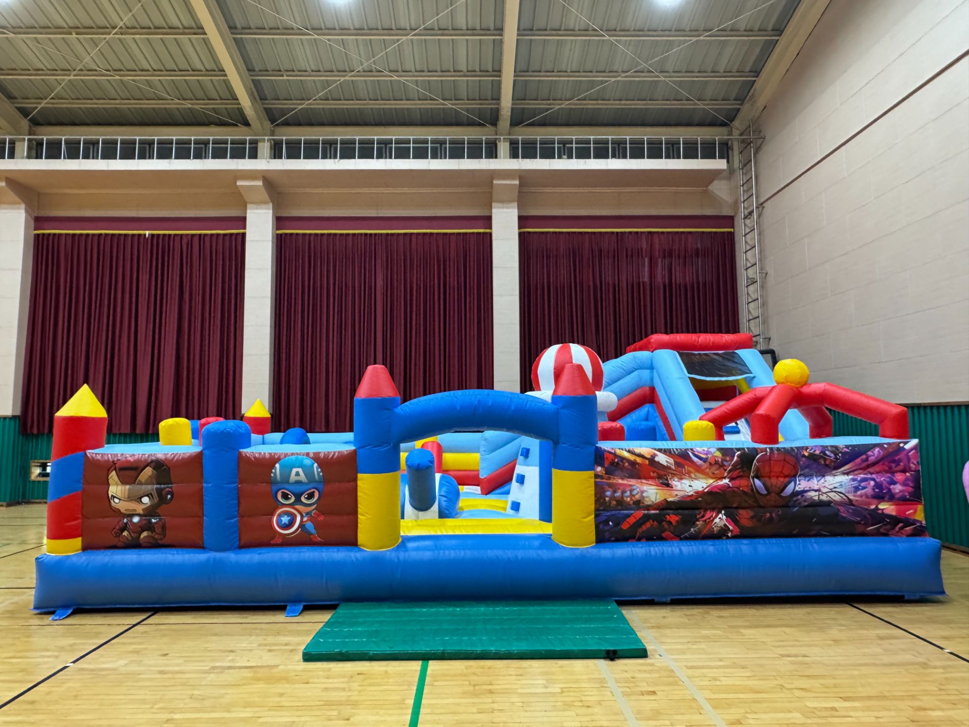 히어로 중형 에어바운스  (전화,카카오채널문의)