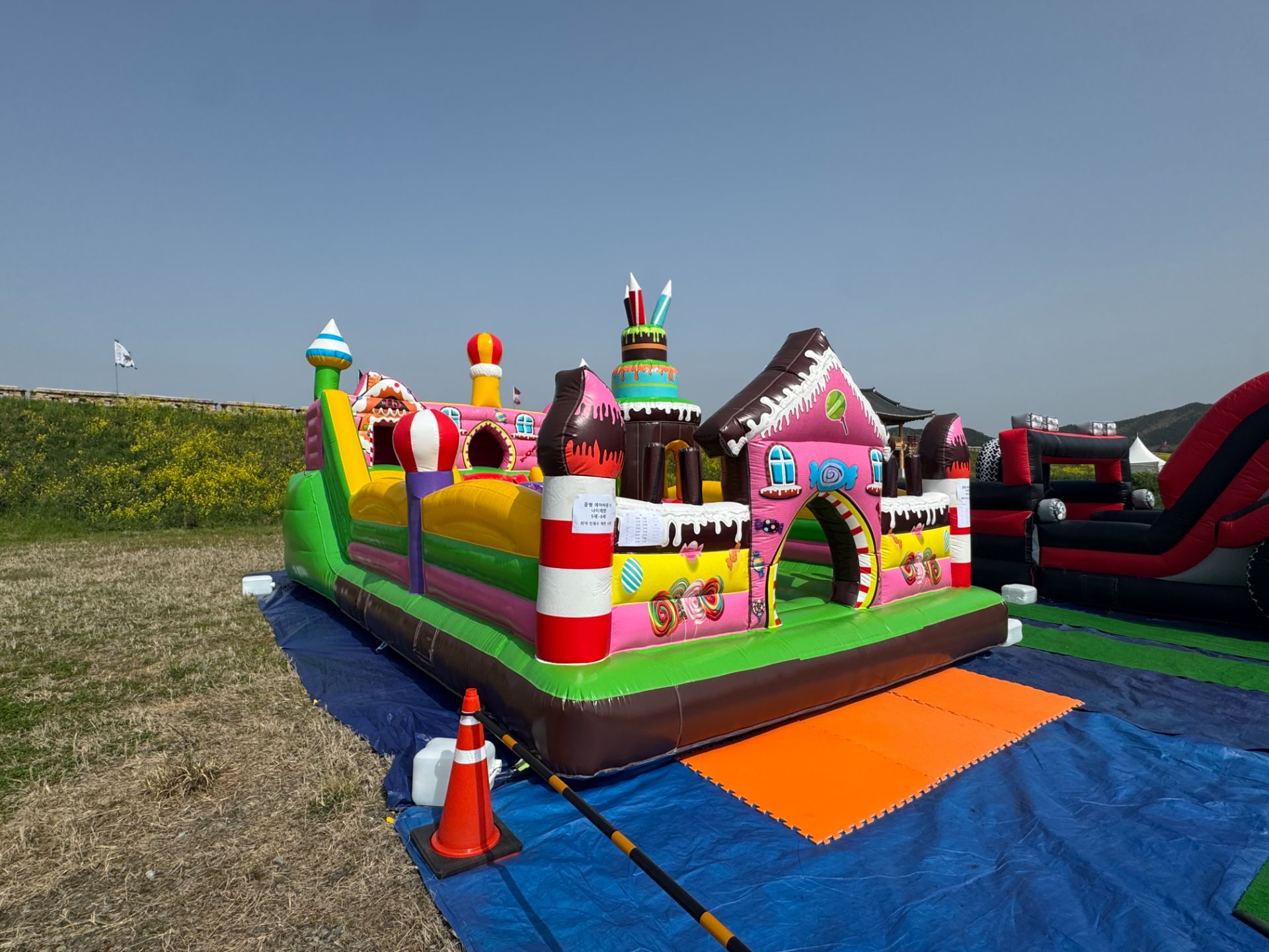 과자집 중형 에어바운스  (전화,카카오채널문의) 상세 이미지 1