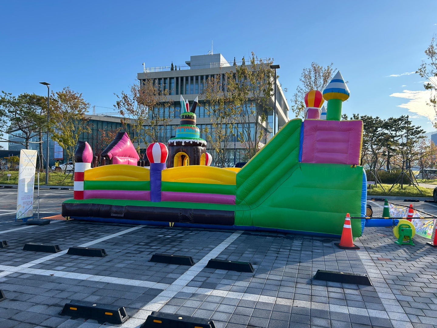 과자집 중형 에어바운스  (전화,카카오채널문의) 상세 이미지 4