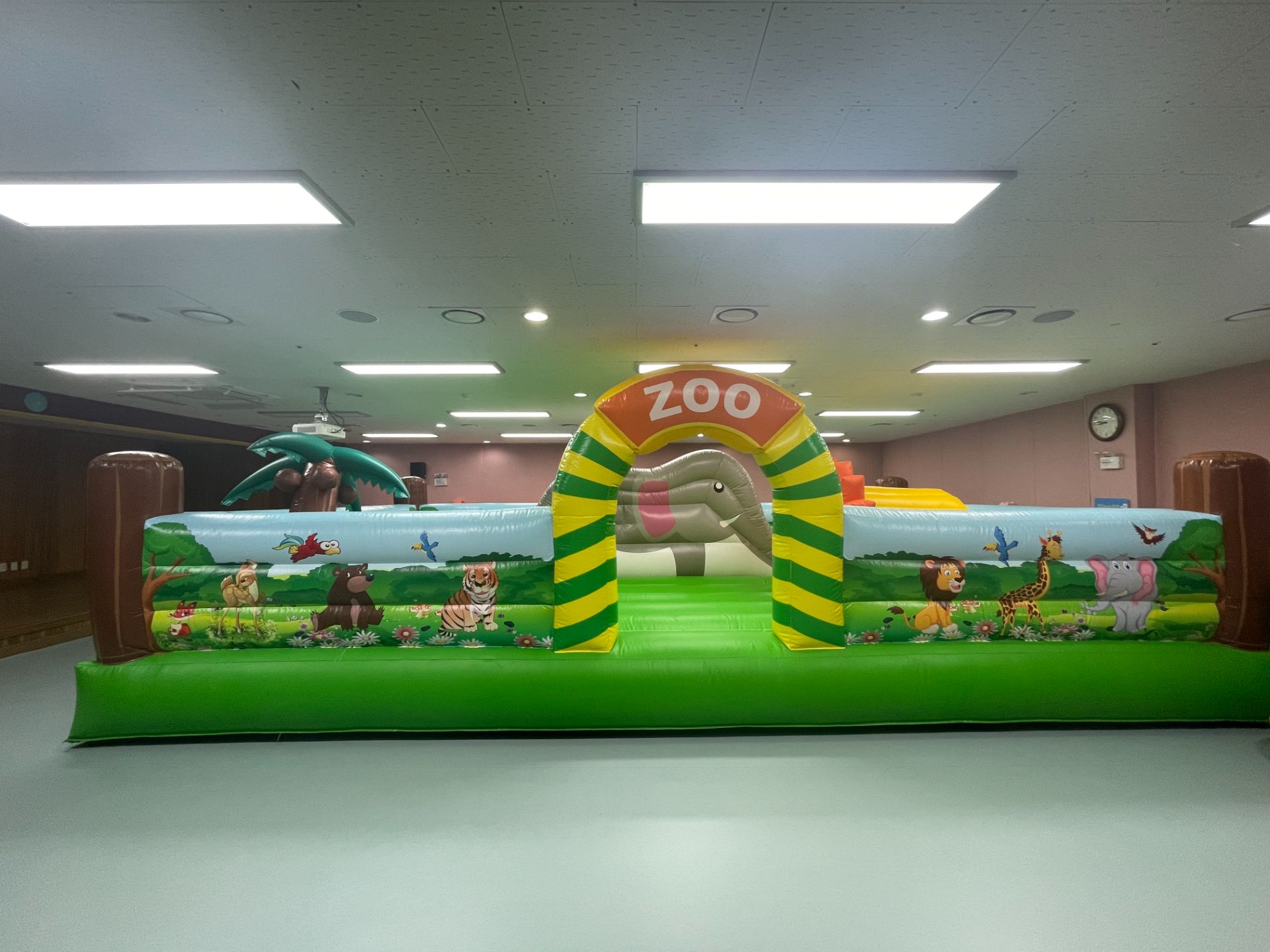 동물원 중형 에어바운스  (전화,카카오채널문의) 상세 이미지 1