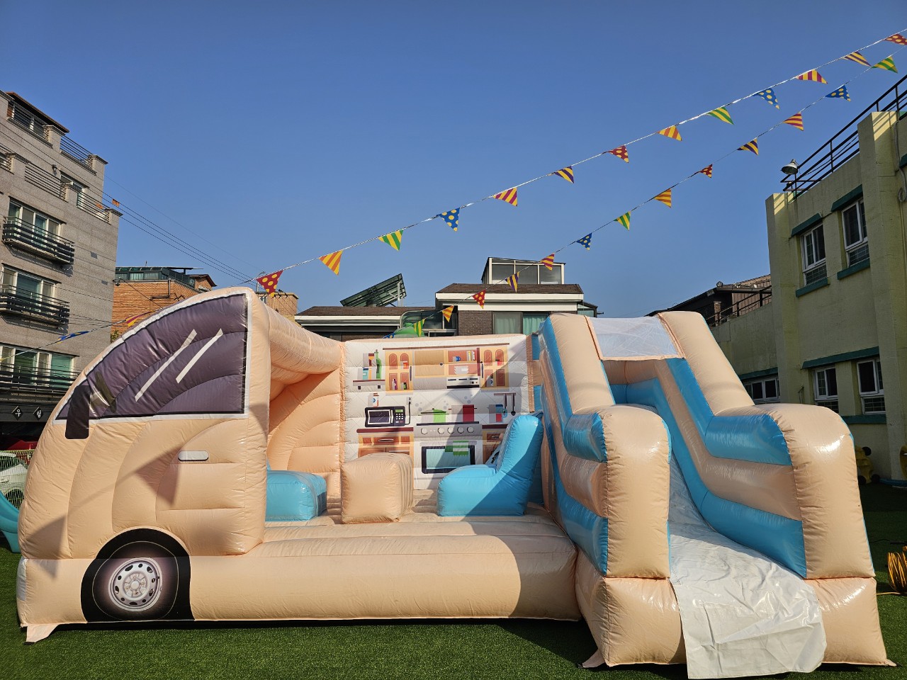 캠핑카 소형 에어바운스  (전화,카카오채널문의) 상세 이미지 7